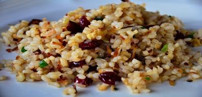 ryzi me mpaxarika kai karpous fwto - ryzi me mpaxarika kai karpous